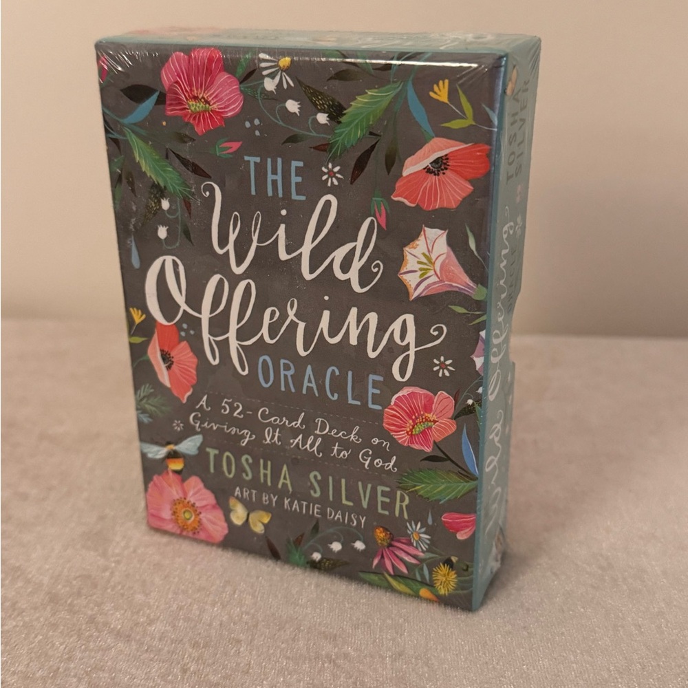 BNWT The Wild Offering Oracle Tarot